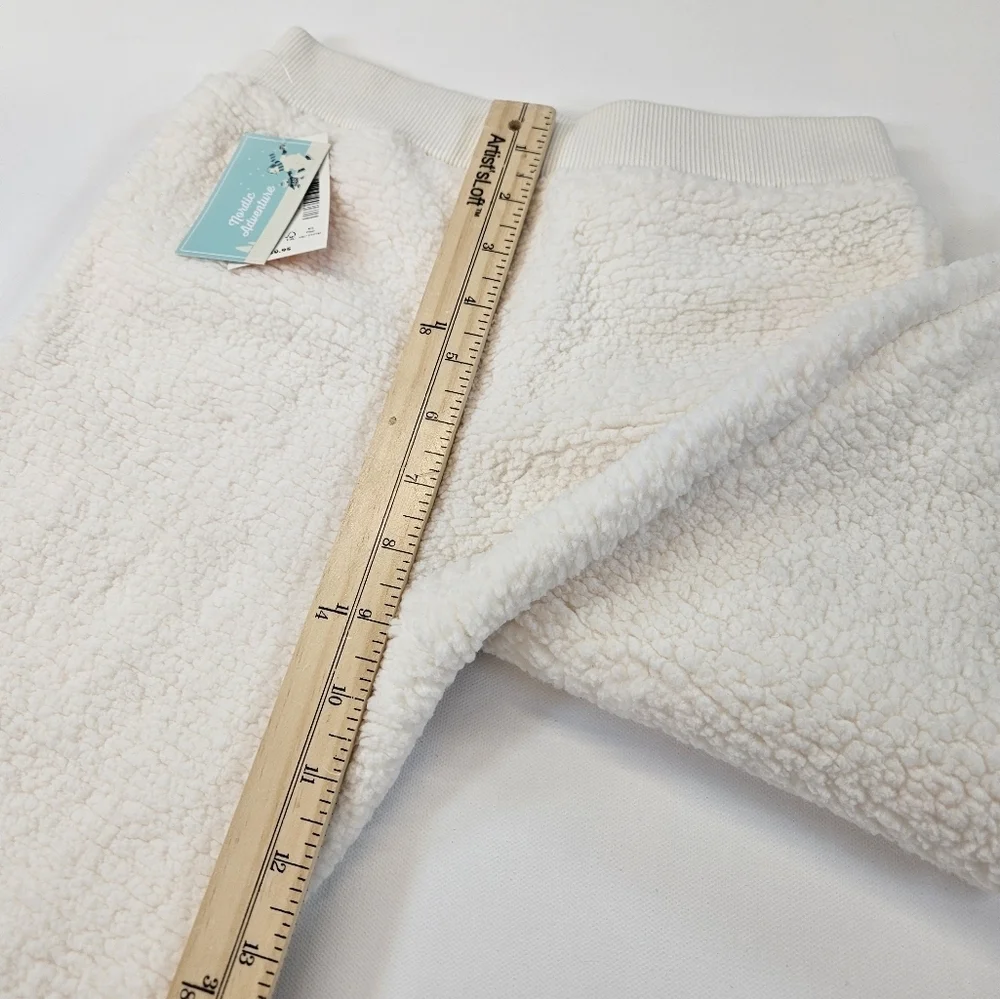 Gymboree Girls Ivory Fuzzy Sz 7 Sweatpants Embroidered Bear NWT Nordic Adventure